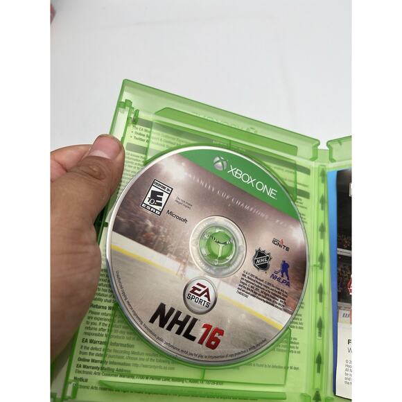 NHL 16 Microsoft Xbox One Game Complete CIB - Picture 5 of 7